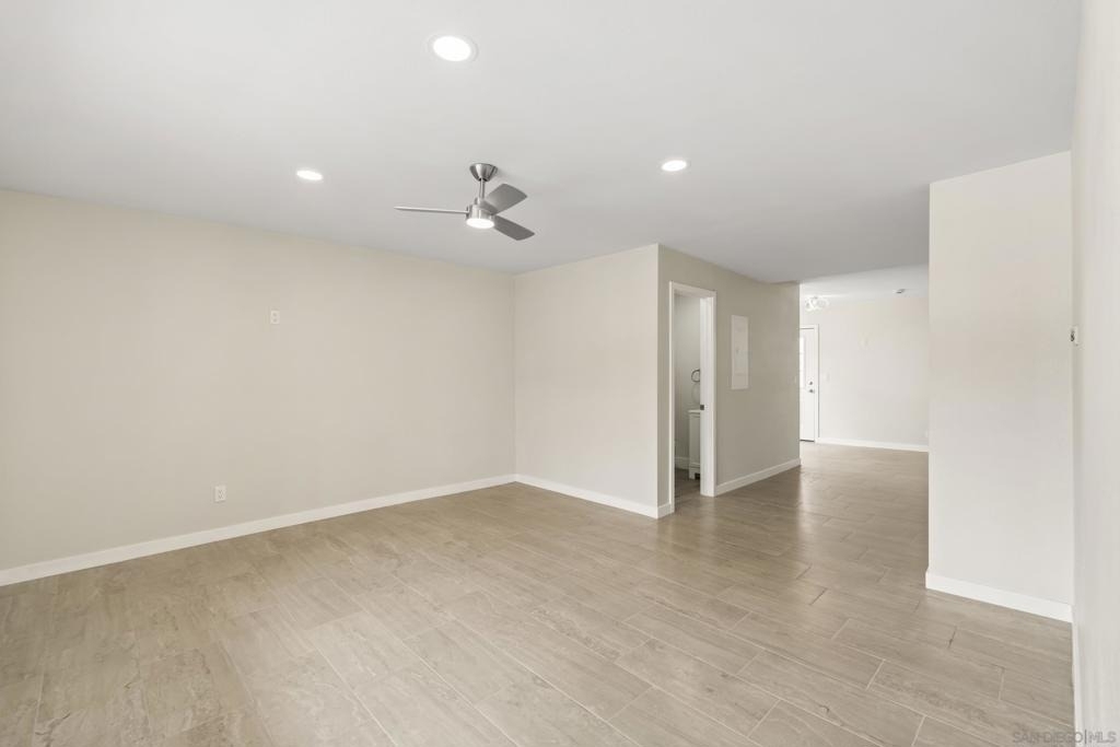 153 Dahlia Avenue - Photo 9