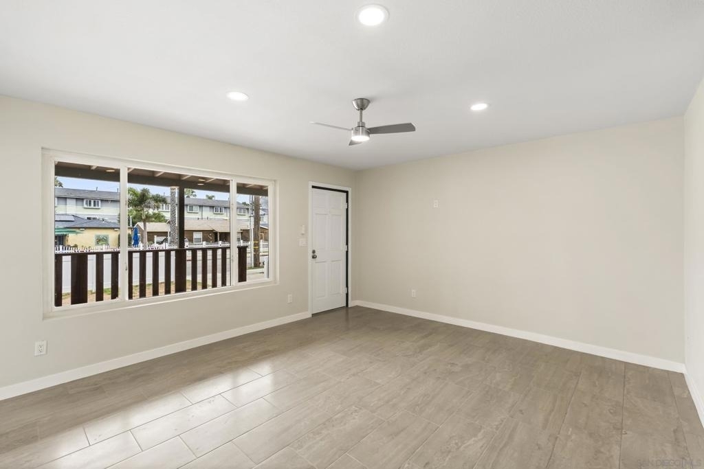 153 Dahlia Avenue - Photo 8