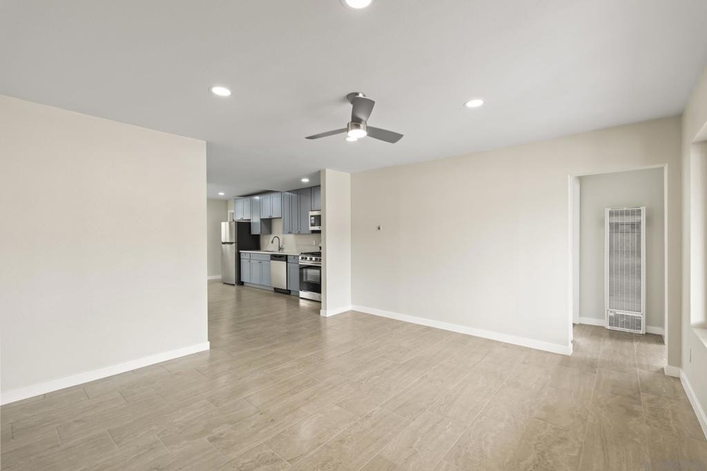 153 Dahlia Avenue - Photo 6