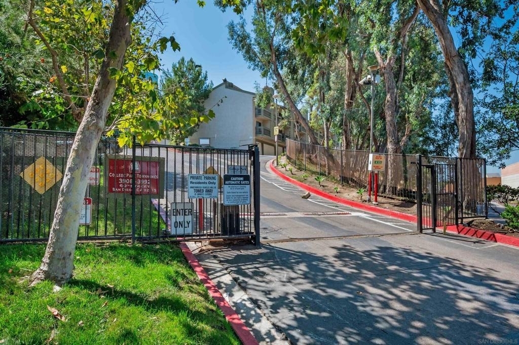 3954 60th Street - Photo 18