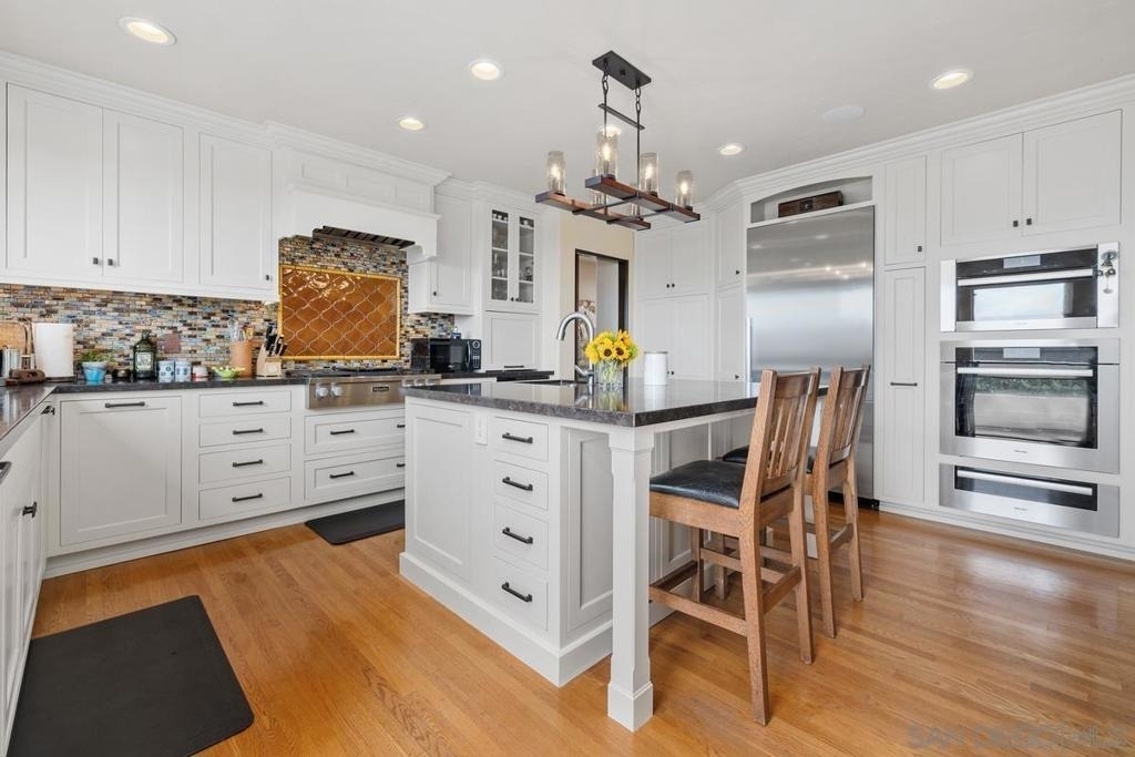 4111 Sunset - Photo 12