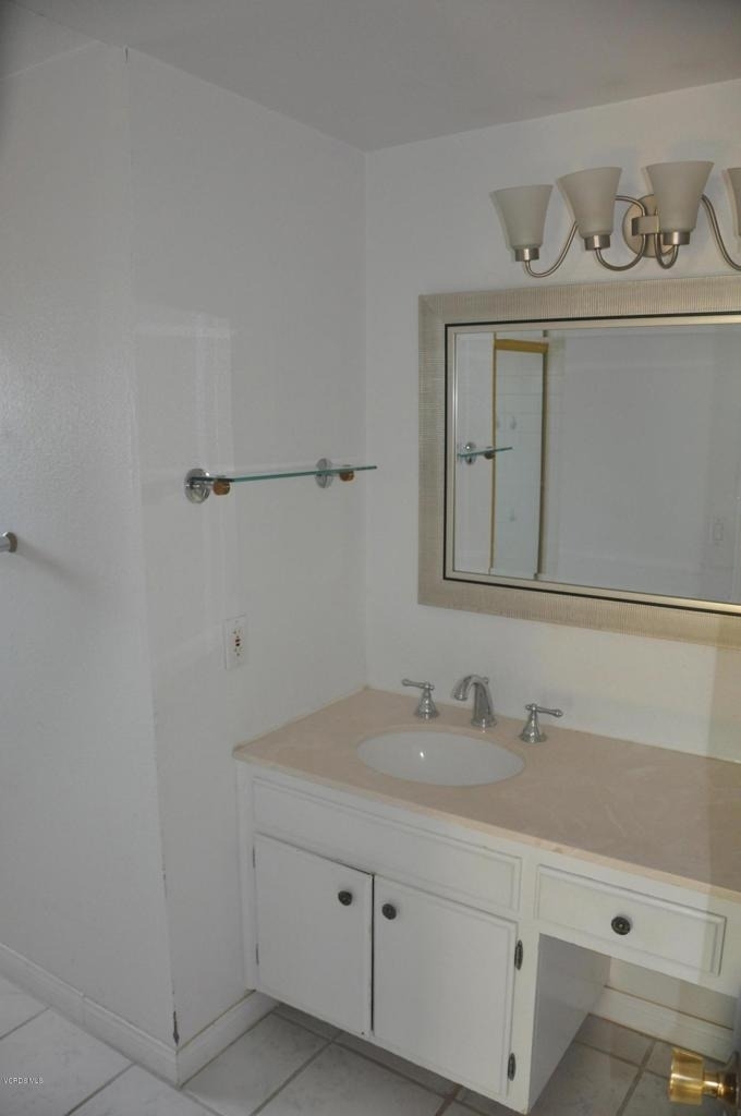 1568 Covington Avenue - Photo 10