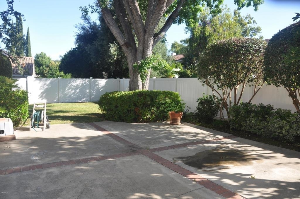 1568 Covington Avenue - Photo 2