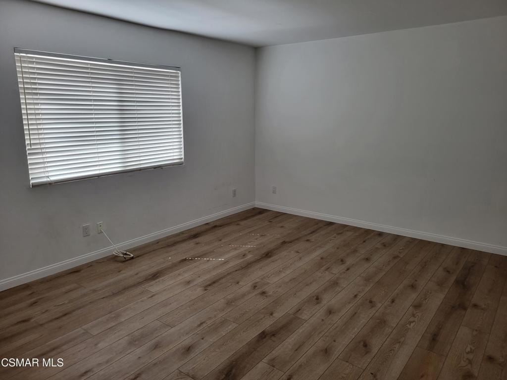 1568 Covington Avenue - Photo 7