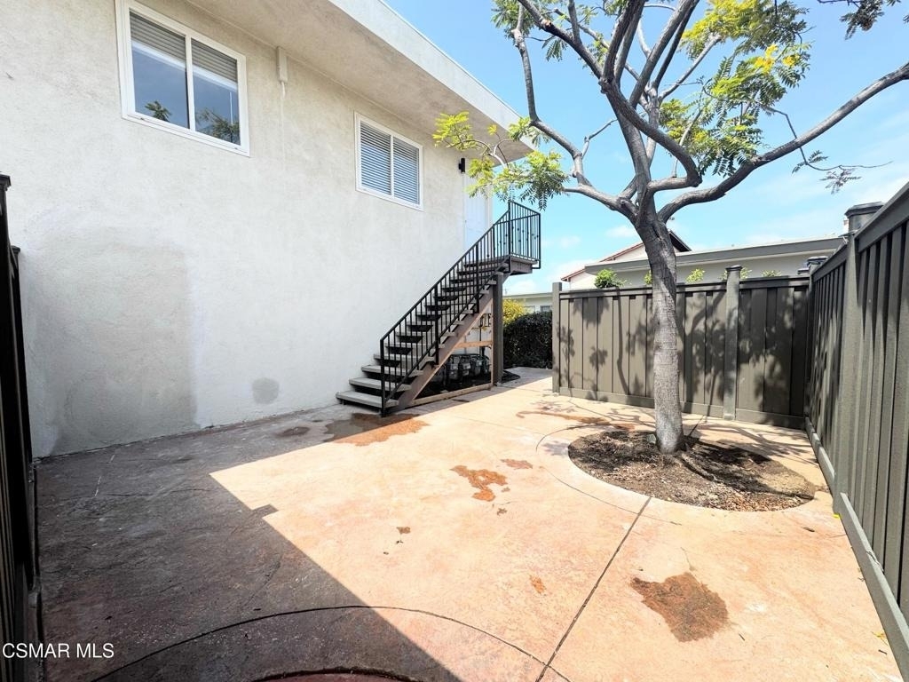 1921 Colonia Place - Photo 3