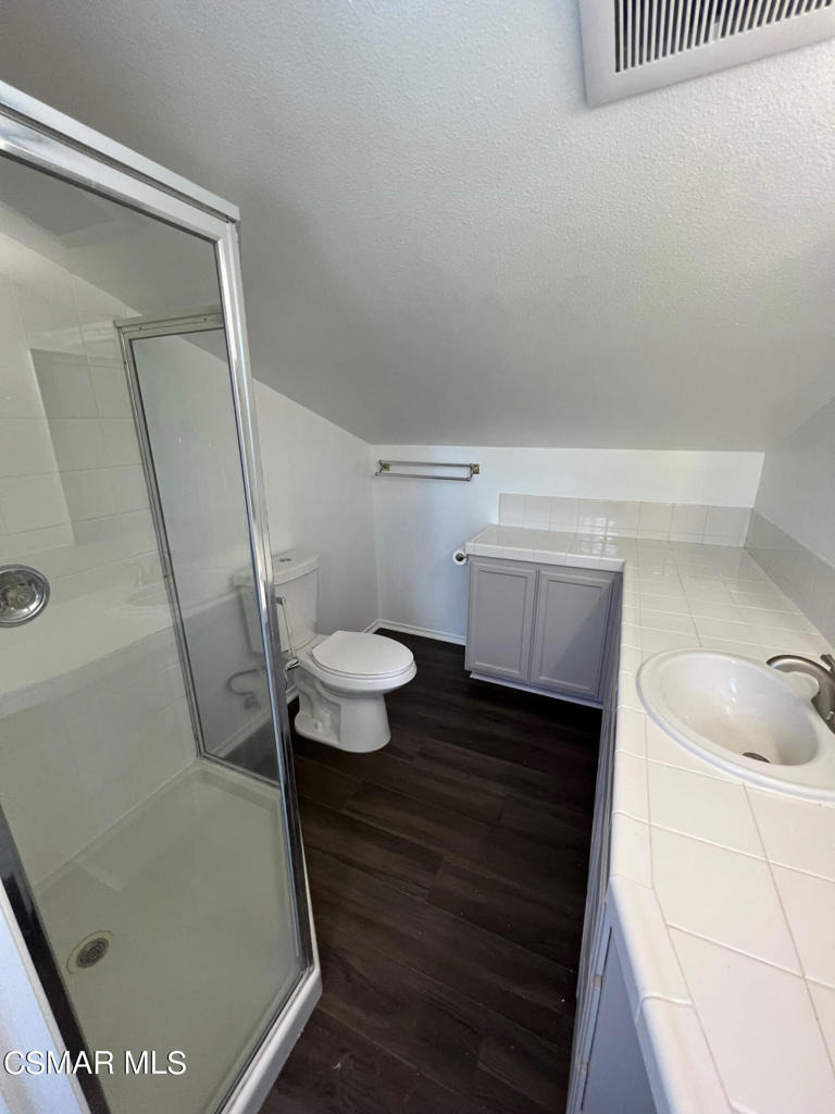 1415 Hillcrest Drive - Photo 5