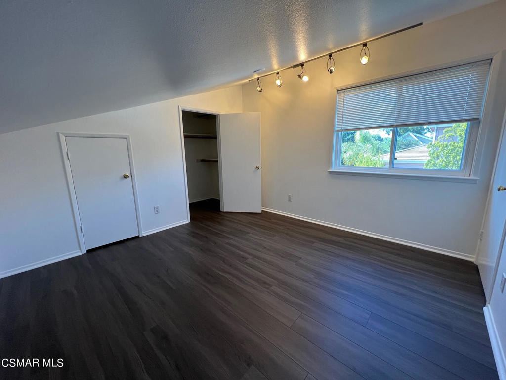 1415 Hillcrest Drive - Photo 8
