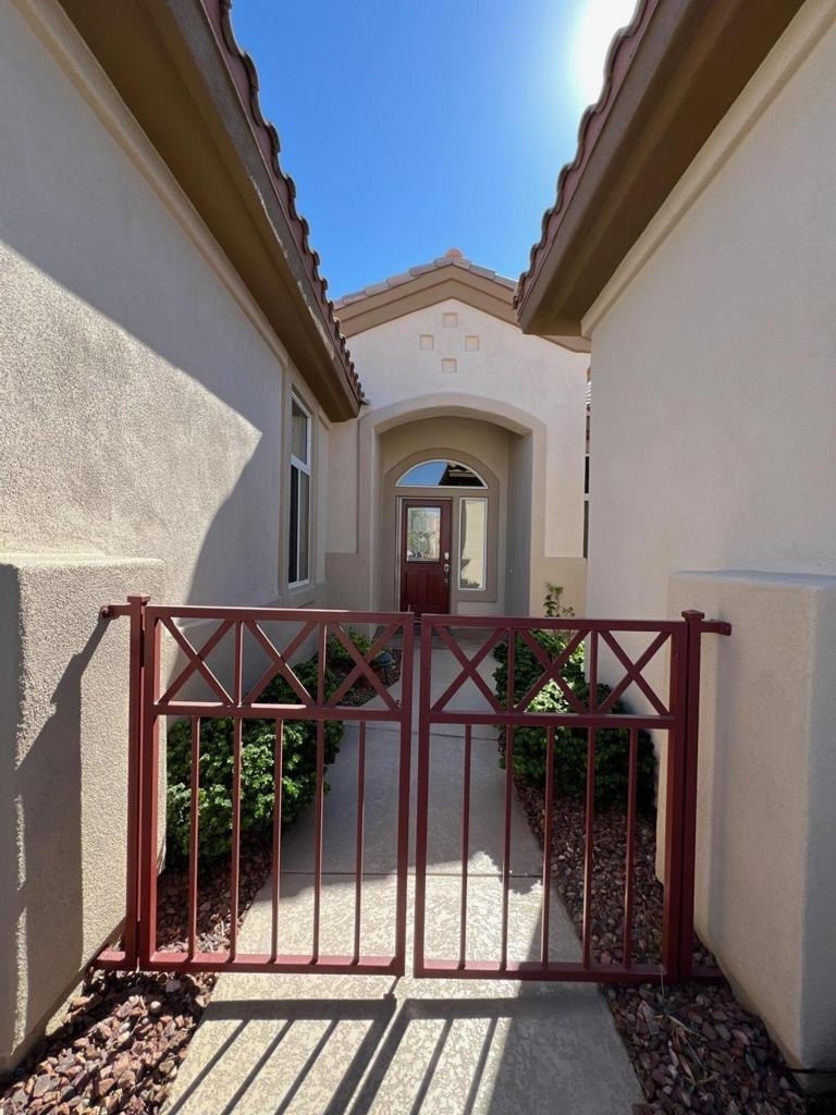 78119 Elenbrook Court - Photo 3