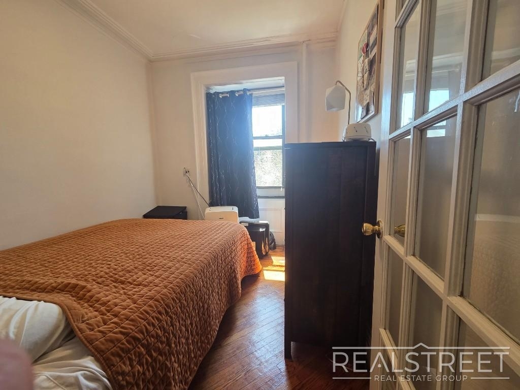 109 Joralemon Street - Photo 3