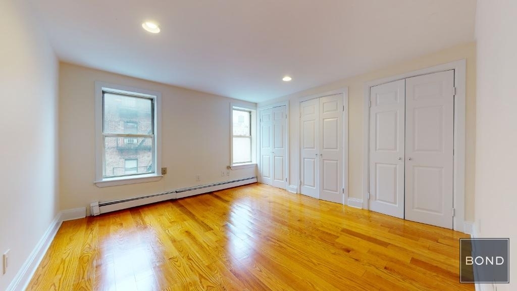 West Broadway - Photo 8