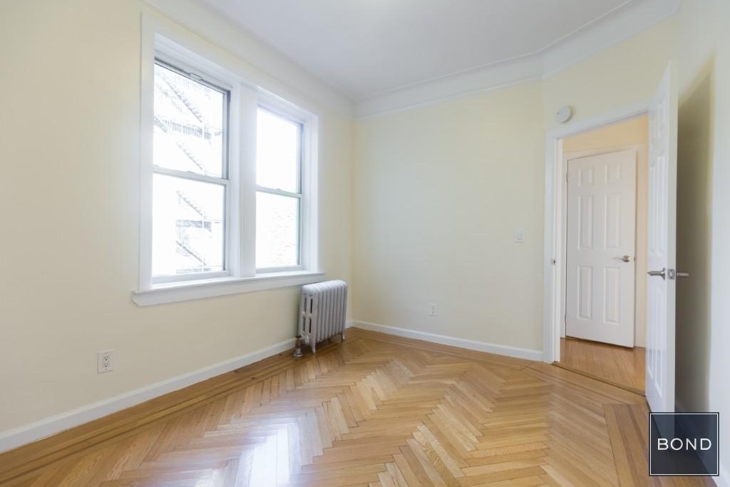 West 13th Street - Photo 3