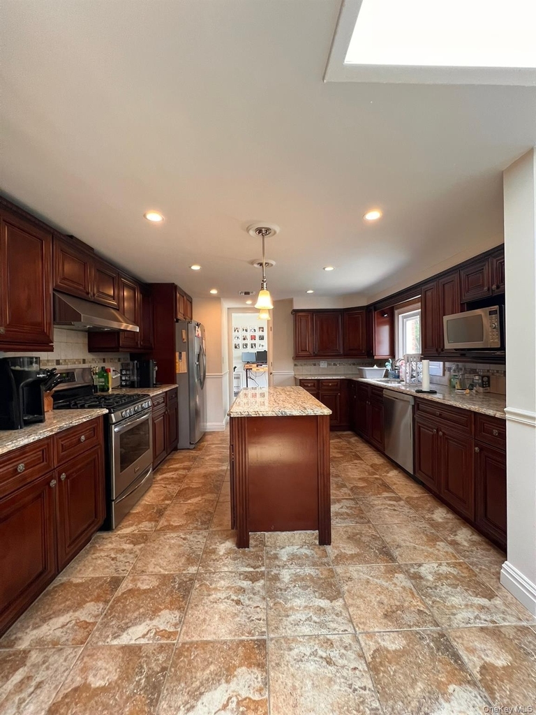 2 Nassau Road - Photo 8