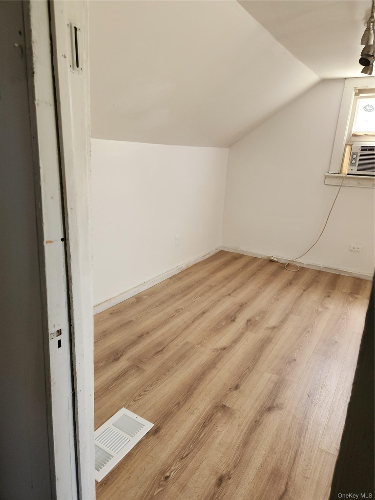 2 Madison Avenue - Photo 23