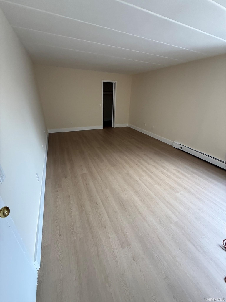 2035 Central Park Avenue - Photo 3