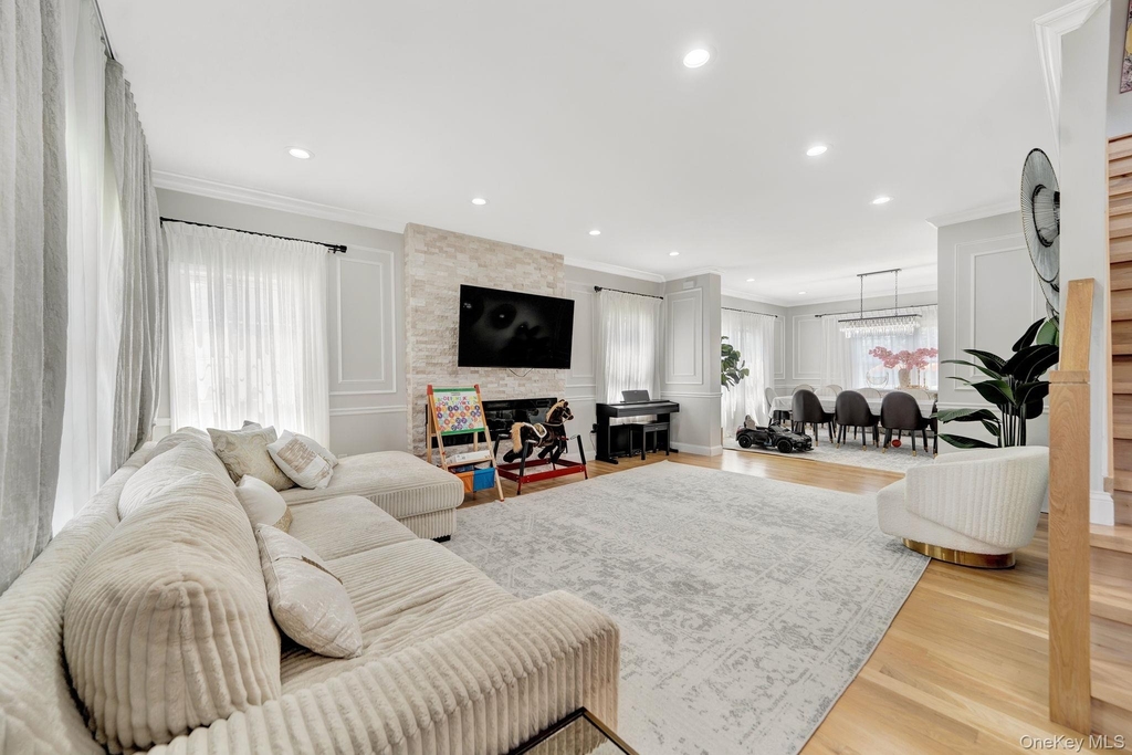 2245 Plum Tree Road N - Photo 14
