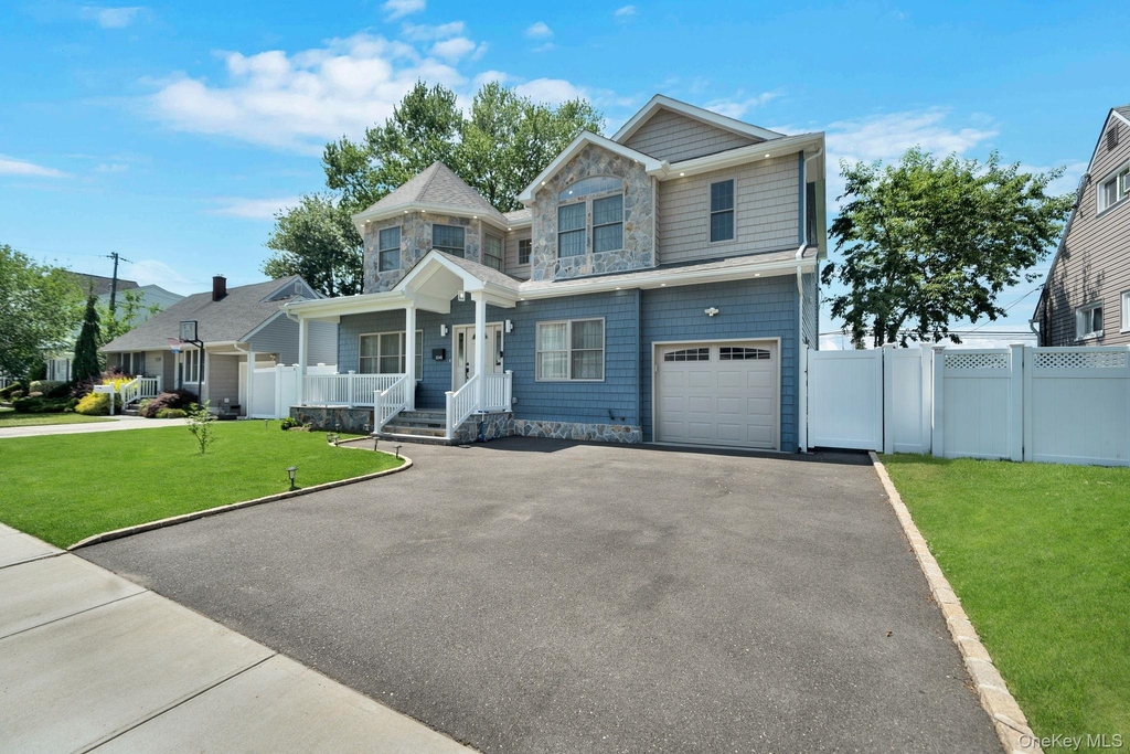 2245 Plum Tree Road N - Photo 2