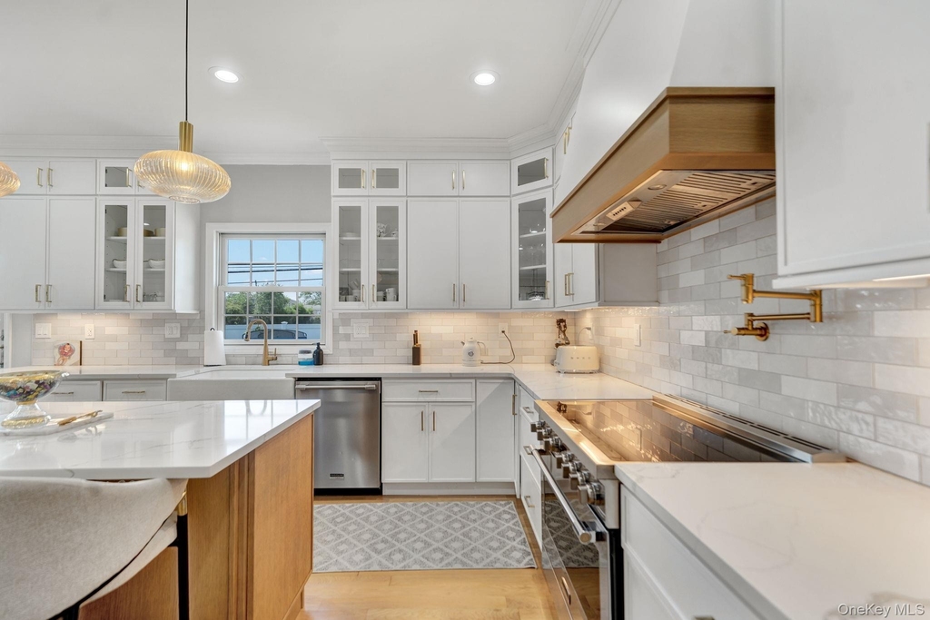 2245 Plum Tree Road N - Photo 3