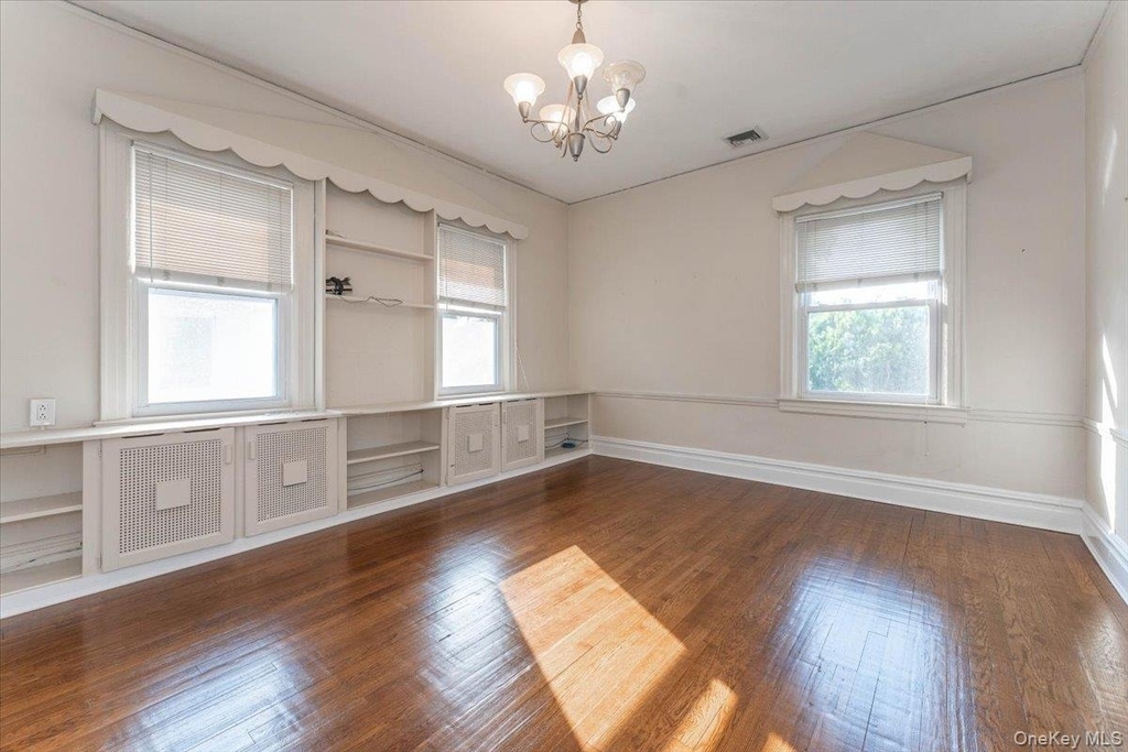 942 Greenfield Road - Photo 12