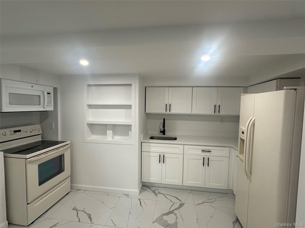 168 Lenox Avenue - Photo 20