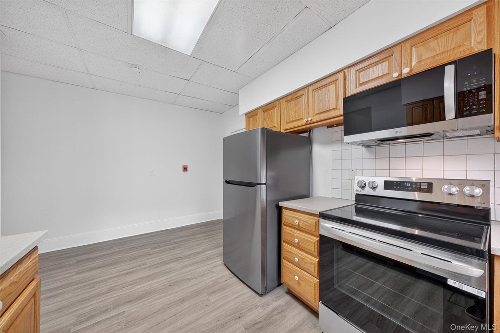 34 Market Street - Photo 2