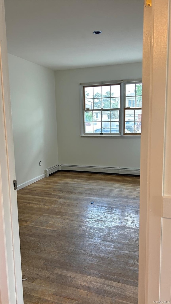 106 Harrison Avenue - Photo 2