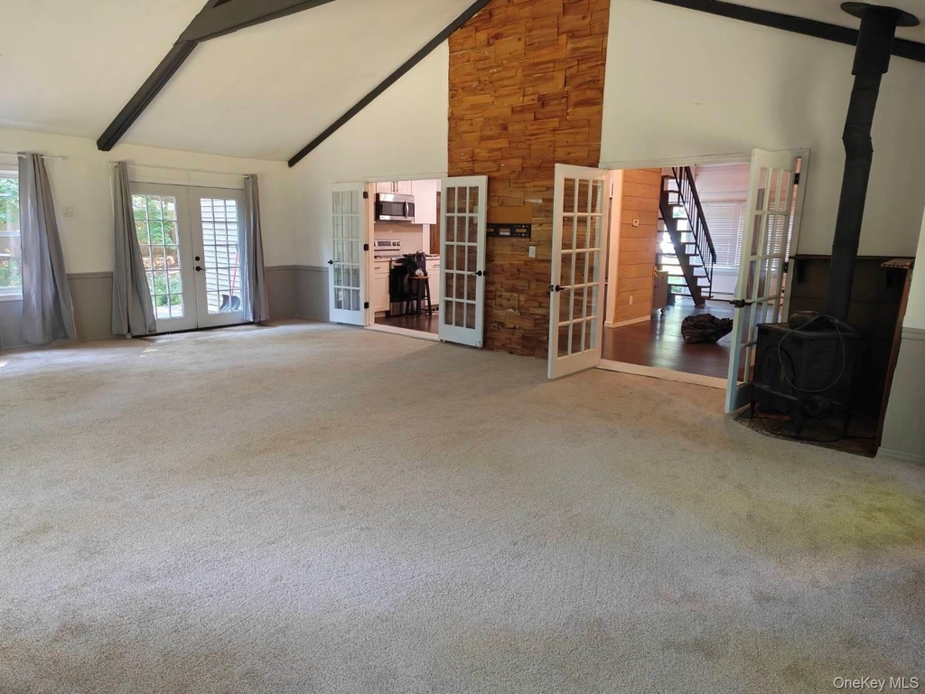 6 Howe Court - Photo 1