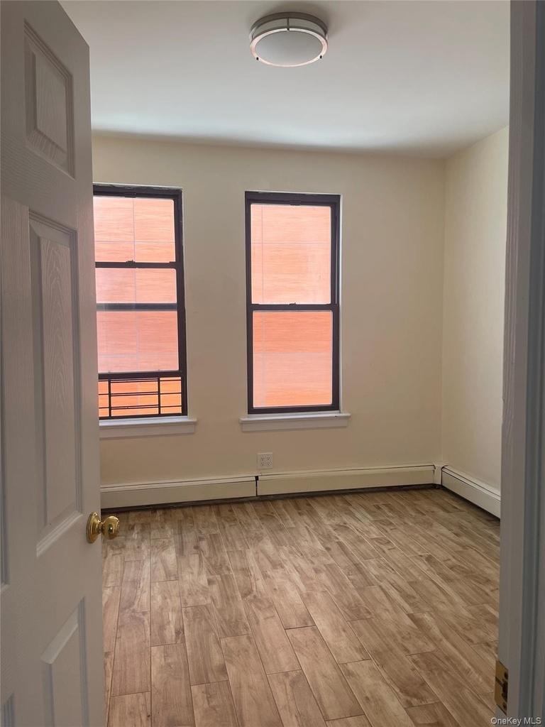 4415 64th Street - Photo 3