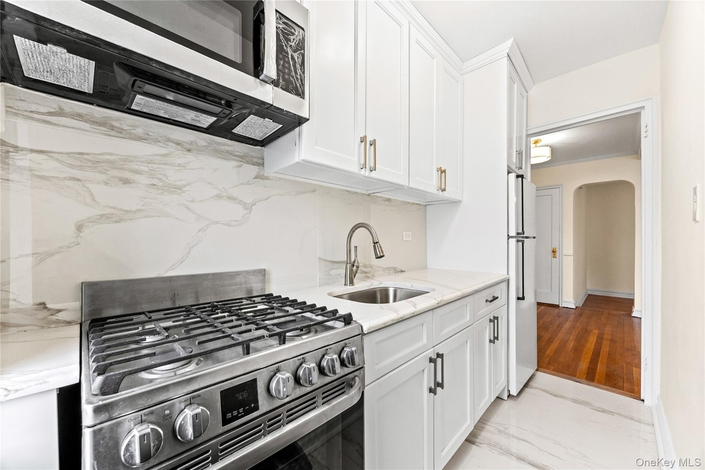 35-35 75th Street - Photo 10