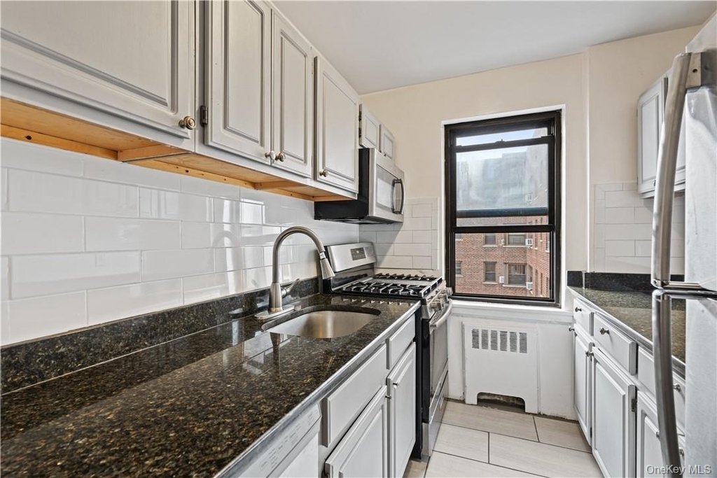 33 William Street - Photo 2
