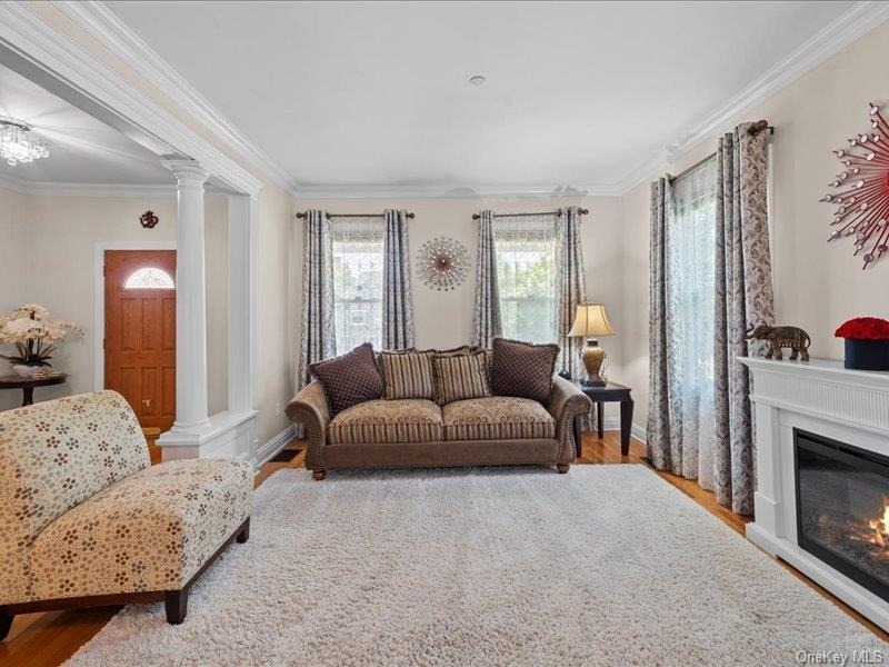 283 Harrison Avenue - Photo 2