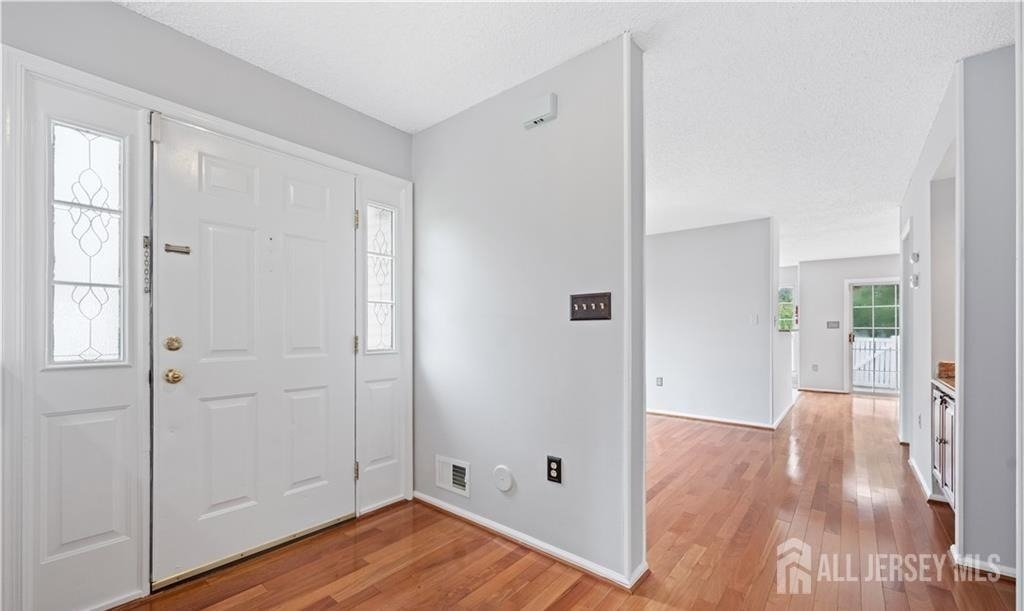 32 Cabot Way - Photo 4