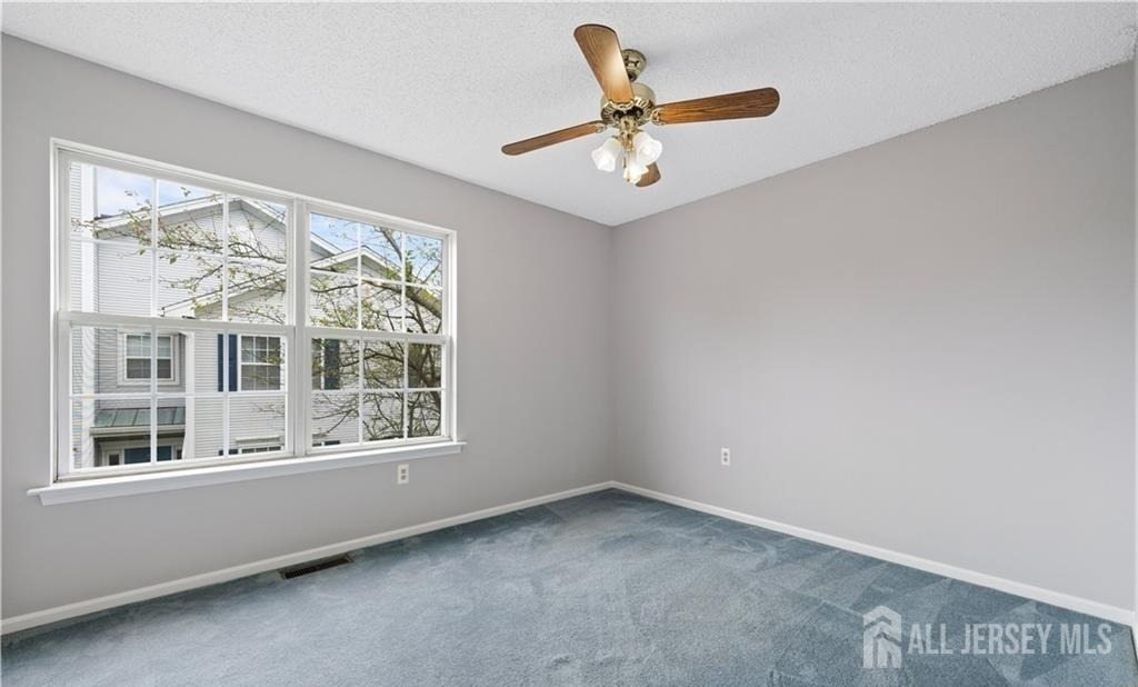 32 Cabot Way - Photo 11
