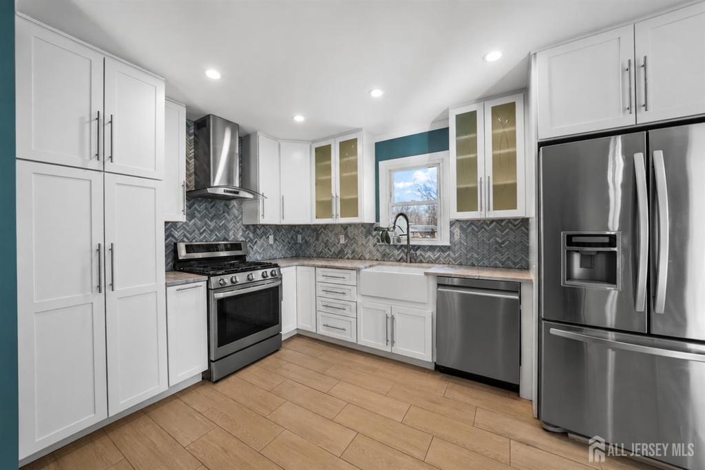 895 Patton Street - Photo 5