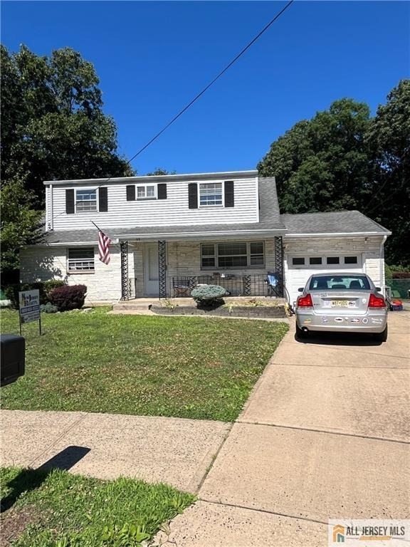 35 Madeline Court - Photo 0