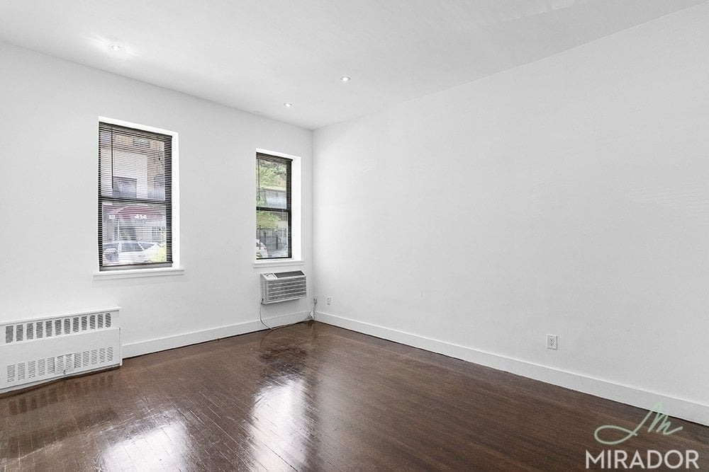 425 E 74th Street - Photo 0