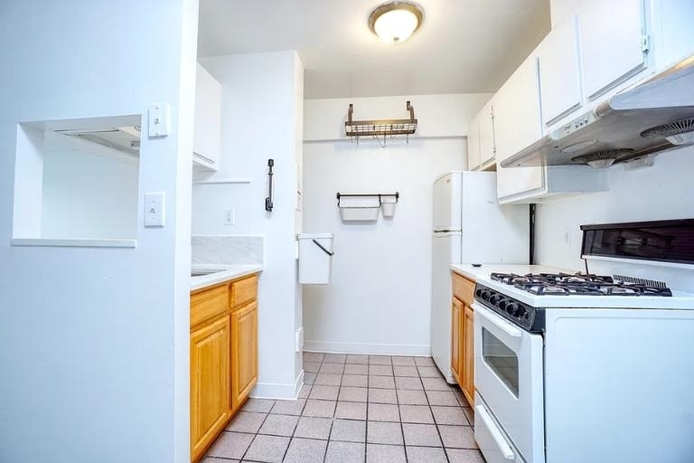 135 Division Street - Photo 6