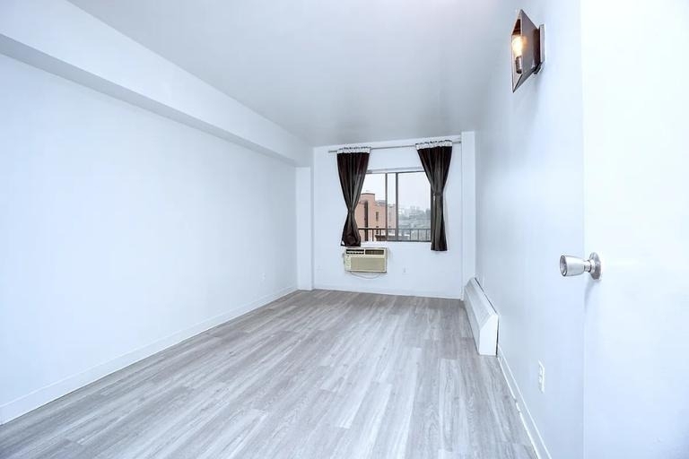 135 Division Street - Photo 0