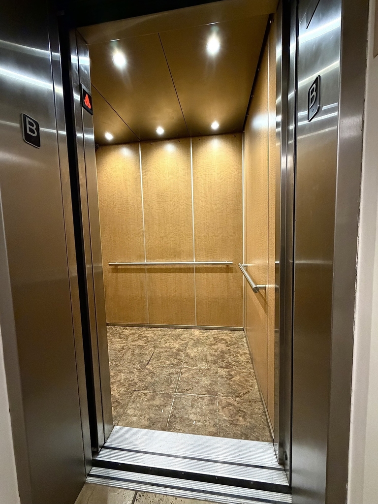 250 Manhattan Avenue - Photo 15