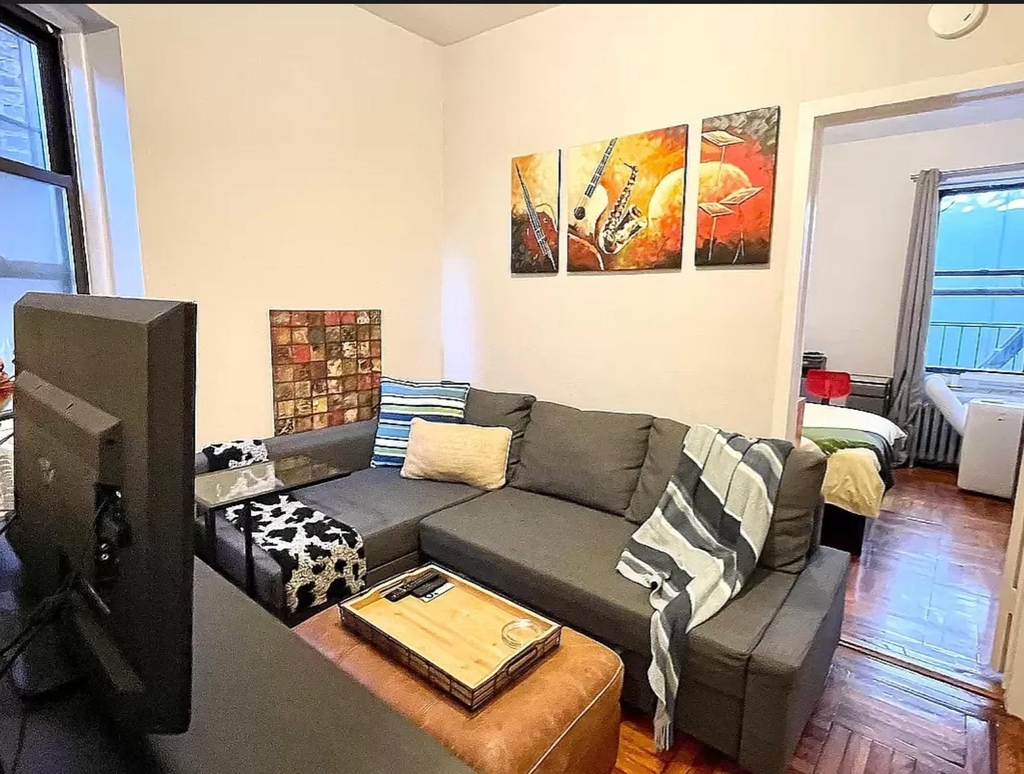 796 9th Avenue - Photo 0