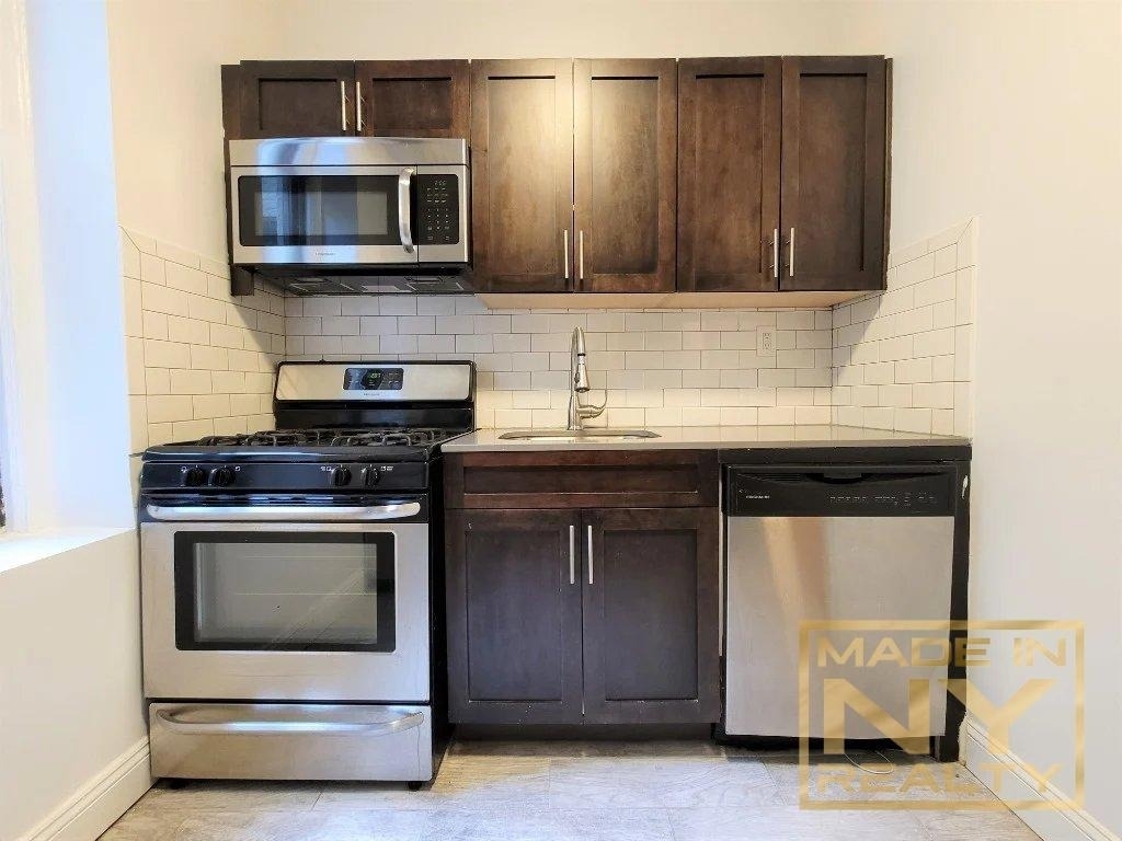 25-74 33rd Street - Photo 1