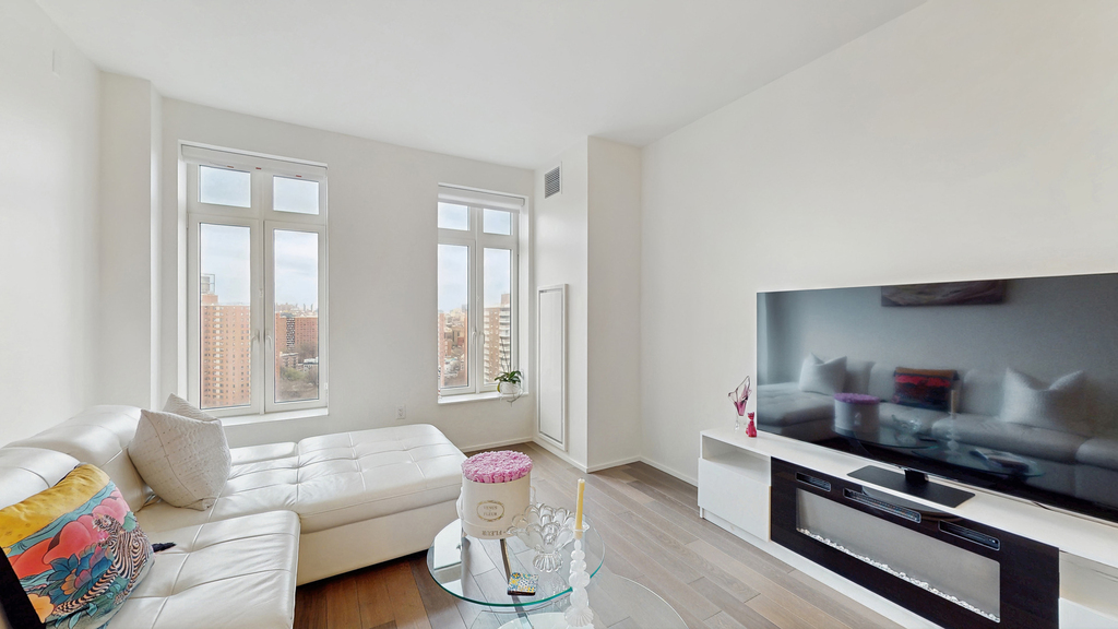 543 W 122nd Street - Photo 1