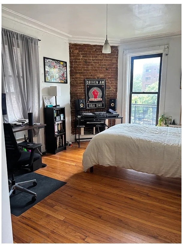352 Lafayette Avenue - Photo 4