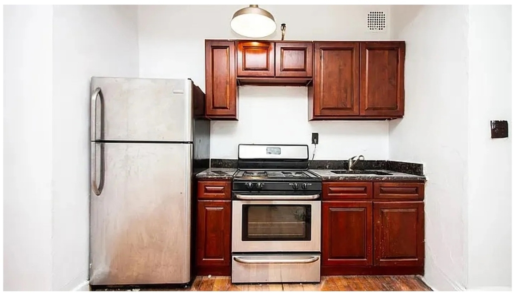 352 Lafayette Avenue - Photo 0