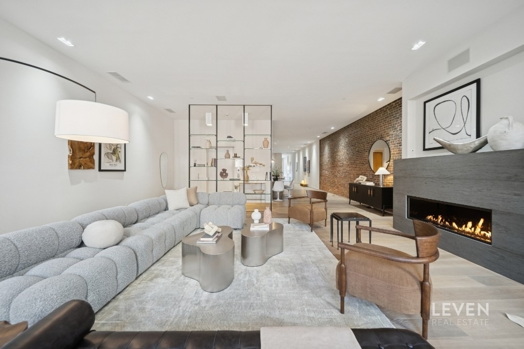 55 Warren Street - Photo 4
