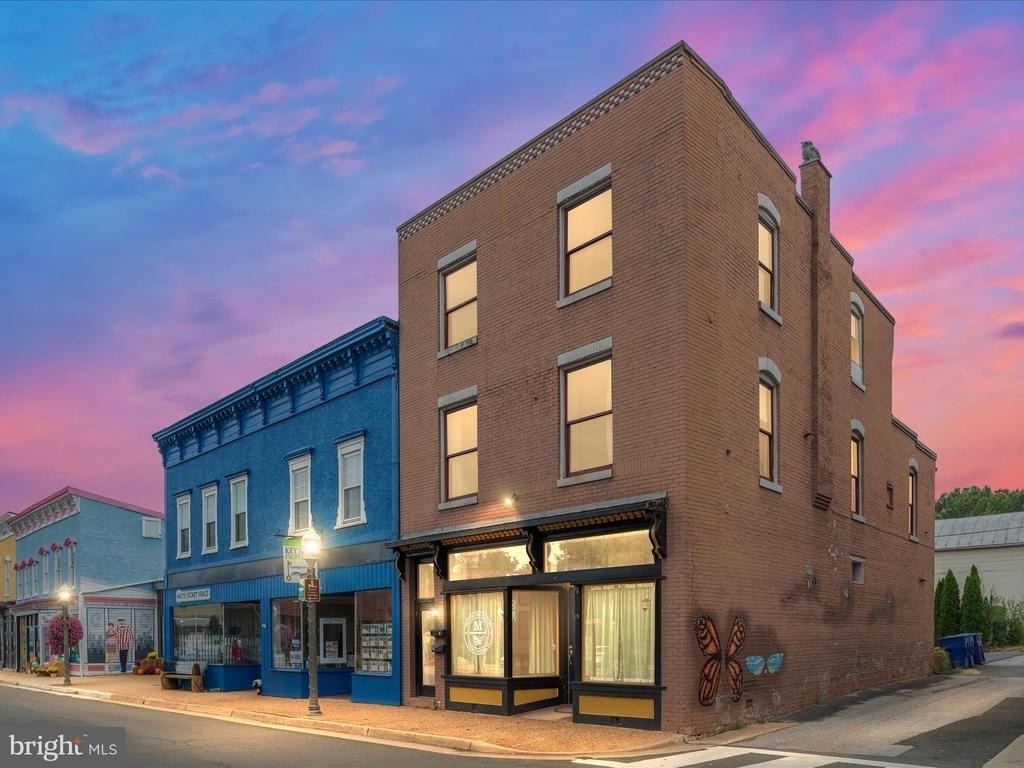 401 E Main Street - Photo 1