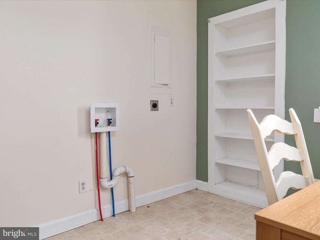 401 E Main Street - Photo 7