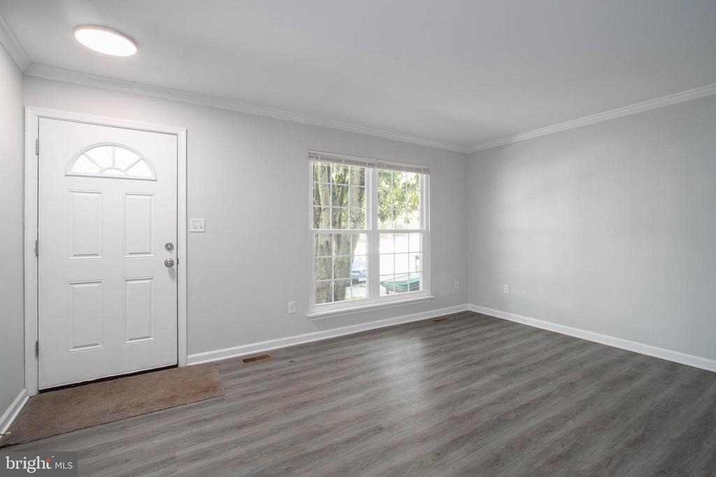 309 Bentley Court - Photo 1