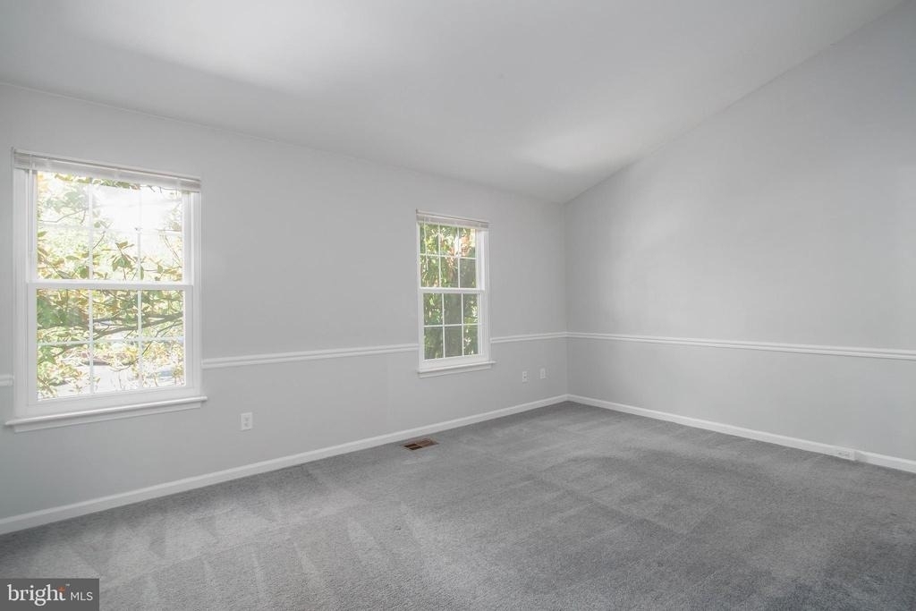 309 Bentley Court - Photo 11