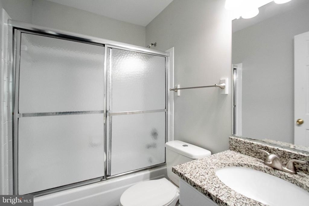 309 Bentley Court - Photo 12