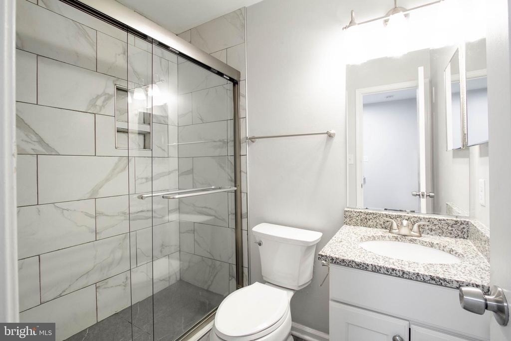 309 Bentley Court - Photo 13